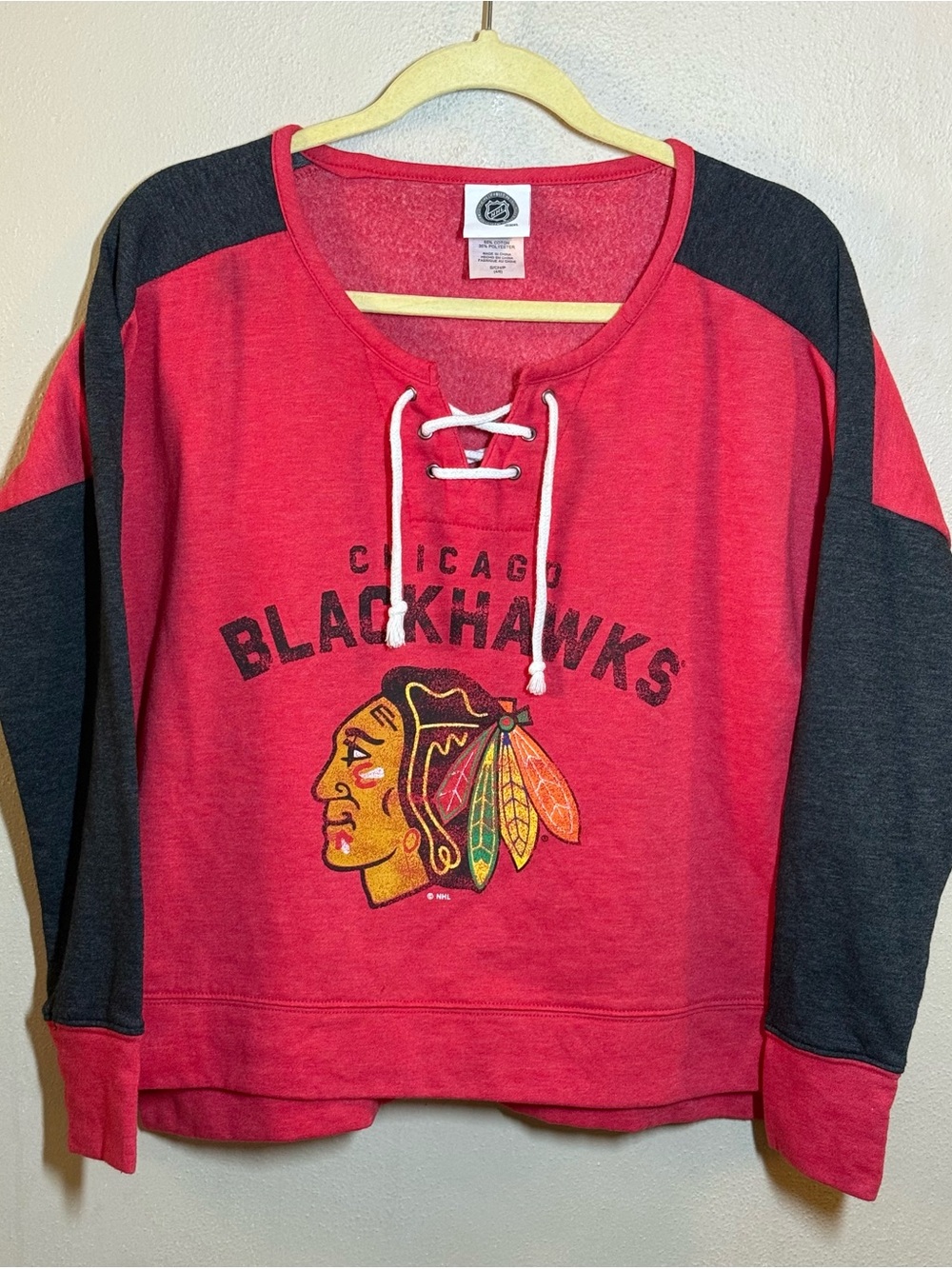 Women’s NHL Chicago Blackhawks Oversized Lace-Up Sweatshirt Sz Sm (4/6)
